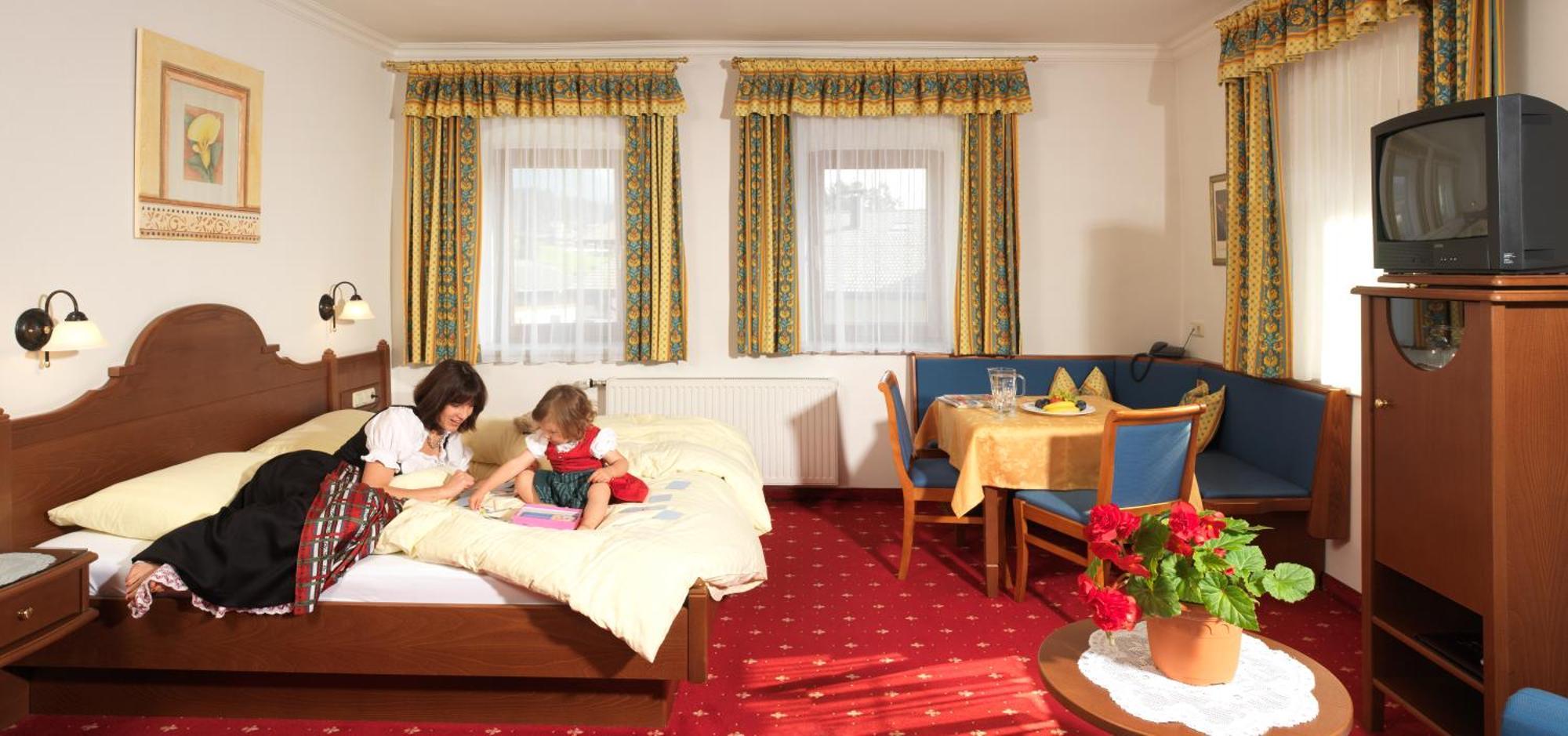 סול Hotel Feldwebel מראה חיצוני תמונה