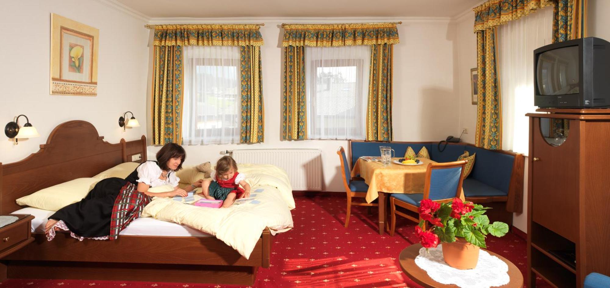 סול Hotel Feldwebel מראה חיצוני תמונה